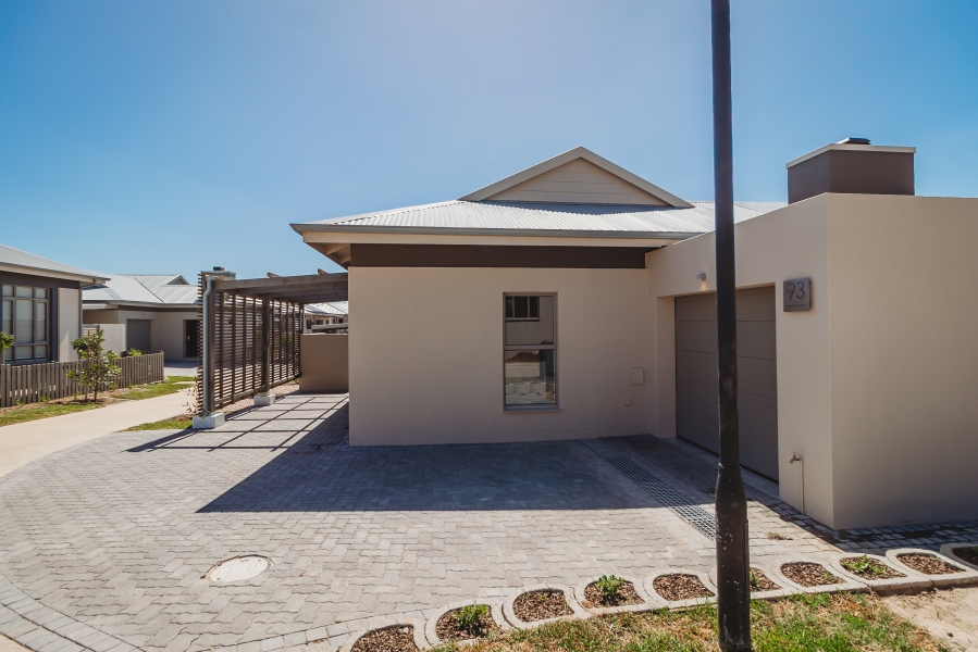 3 Bedroom Property for Sale in Kraaibosch Western Cape